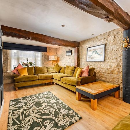 Stylish Central 6 Bedroom Converted Granary Стамфорд Экстерьер фото