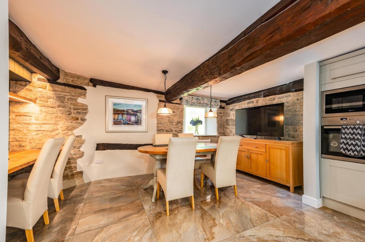 Stylish Central 6 Bedroom Converted Granary Стамфорд Экстерьер фото